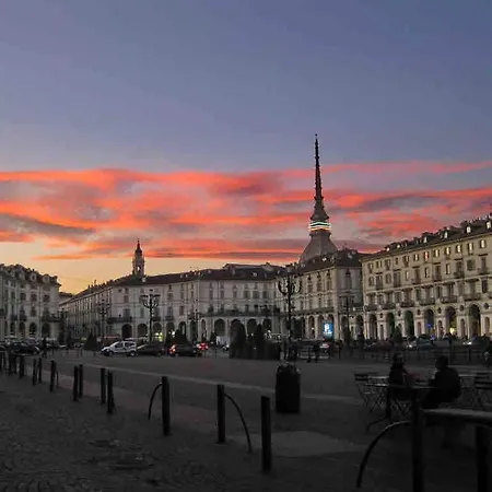 The House Of Artists - 2 Minutes From The Mole Antonelliana Апартаменты Турин